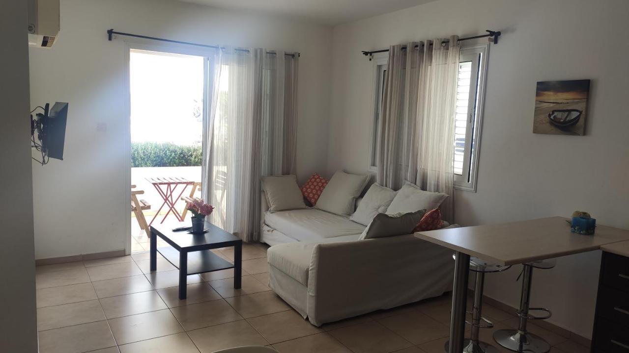 Cosy Apartment In A Luxury Resort Paralimni Exterior foto